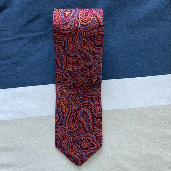 Robert Talbott Paisley Abstract Hand Sewn 100% Silk Men's Neck Tie Made In USA - Picture 12 of 14